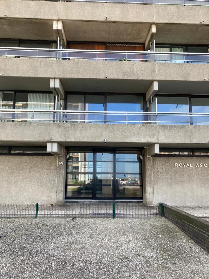 Ascot Apartment